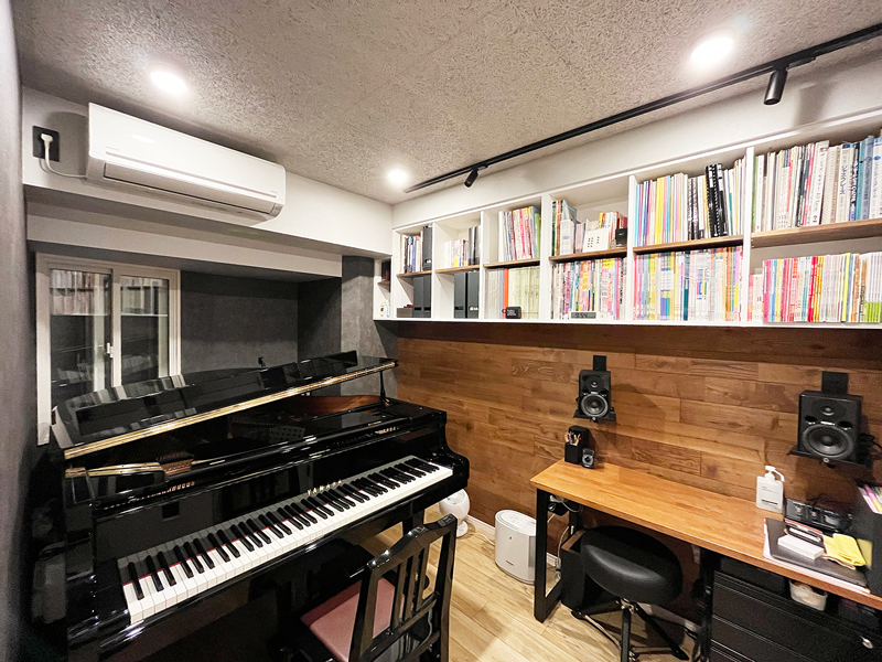 レッスンや趣味を楽しむ、コンパクトな多機能音楽室